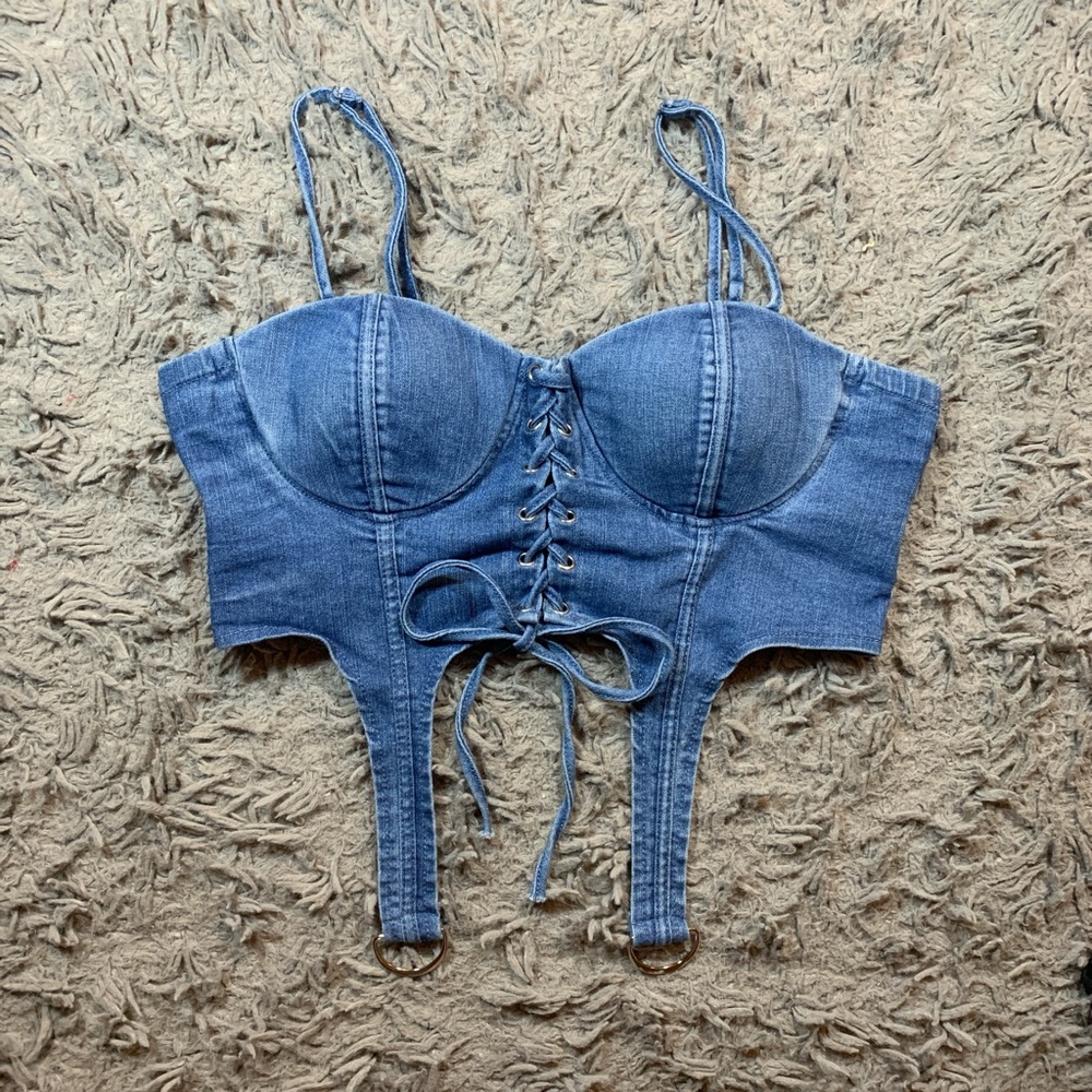 Story on blue denim lace up bustier top sz L
